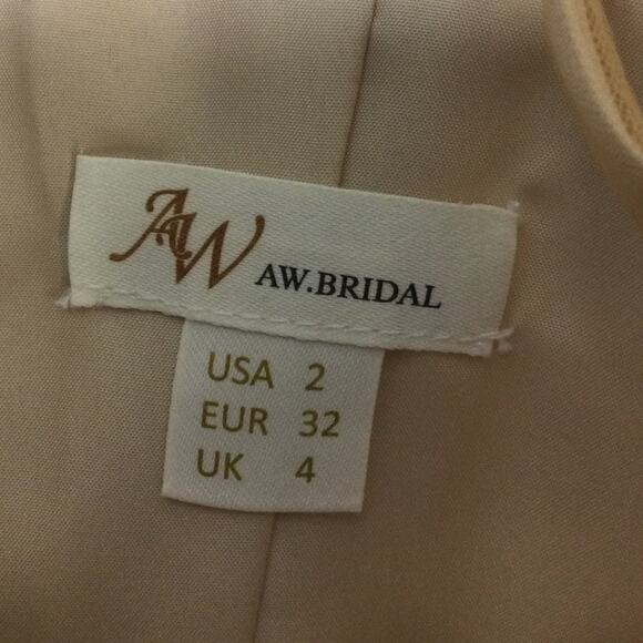 Floral Embroidered Gown - Picture 7 of 8